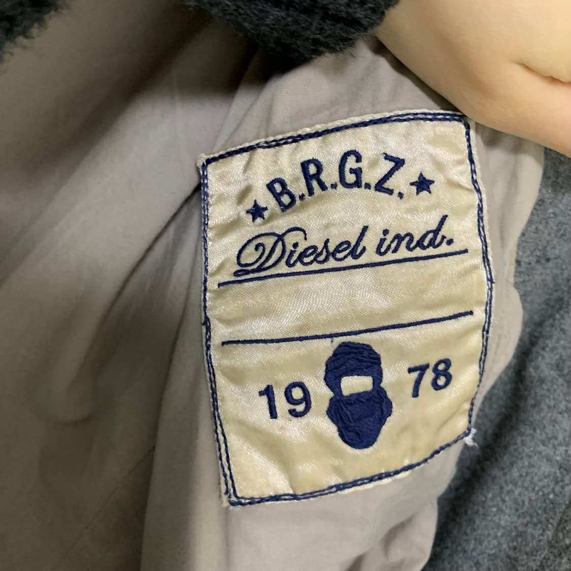 디젤 빈티지 그레이 스타디움 자켓 바시티 남녀공용 상품이미지7