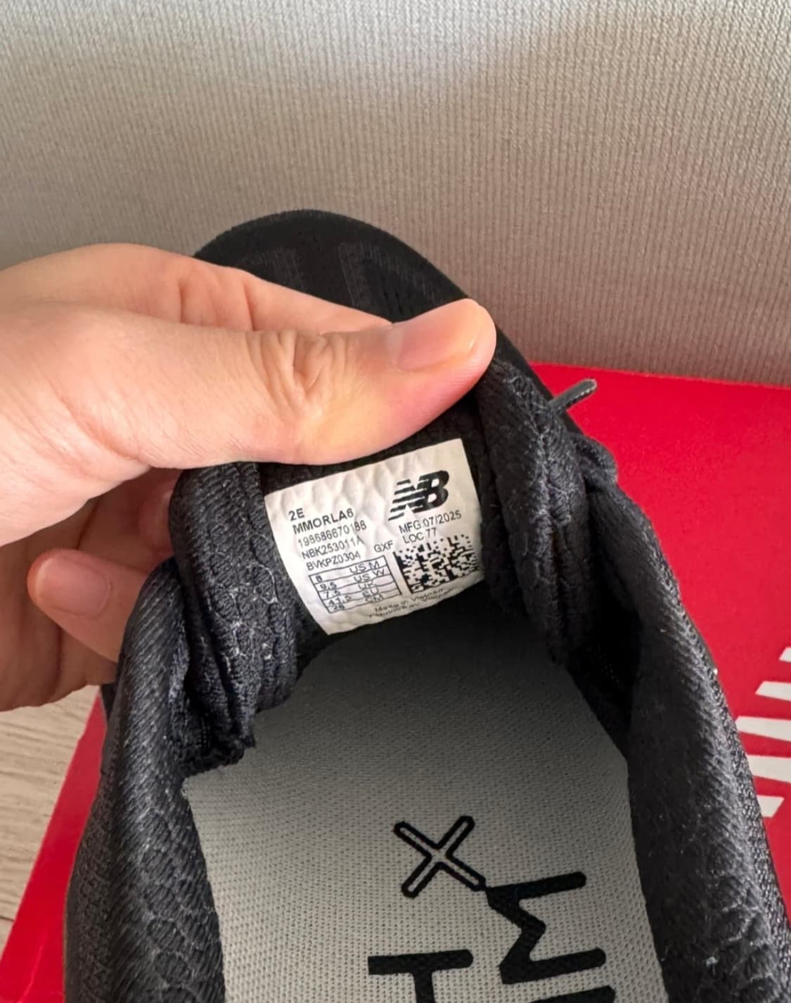 [260]뉴발란스 프레쉬 폼 모어 v6 새상품 상품이미지2