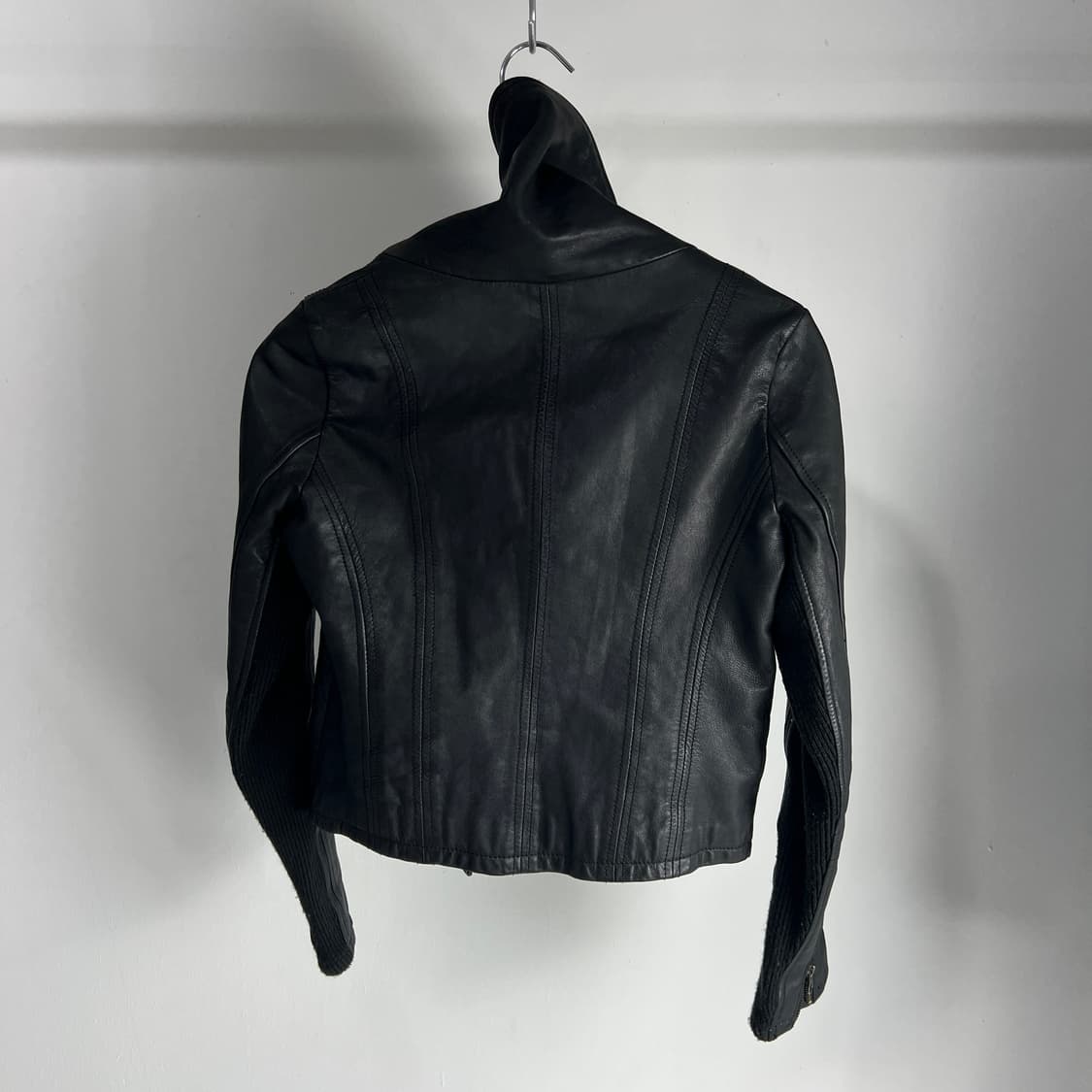 스파이럴걸 하이넥 고트 레더 자켓 상품이미지10