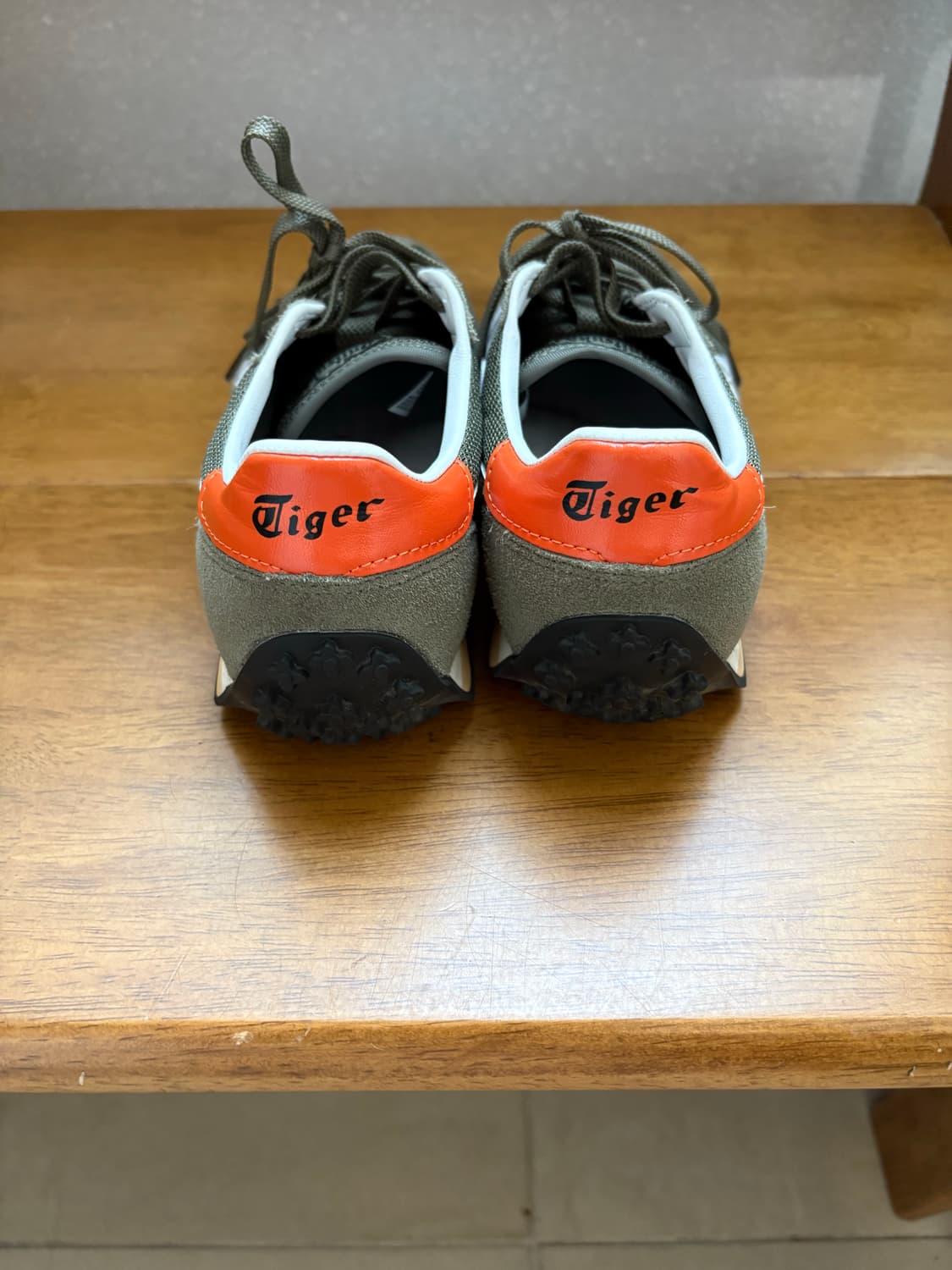 오니츠카타이거 트레일 러닝화 상품이미지3