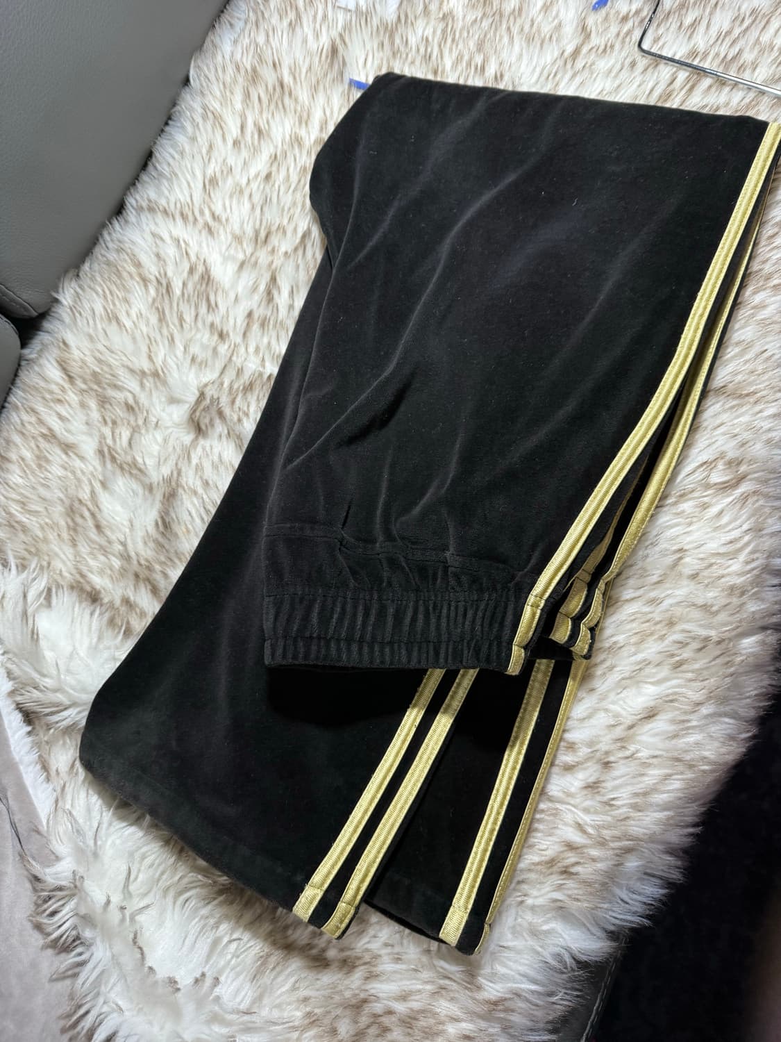 아디다스 블랙벨벳 골드삼선 와이드 트랙팬츠 105 상품이미지2