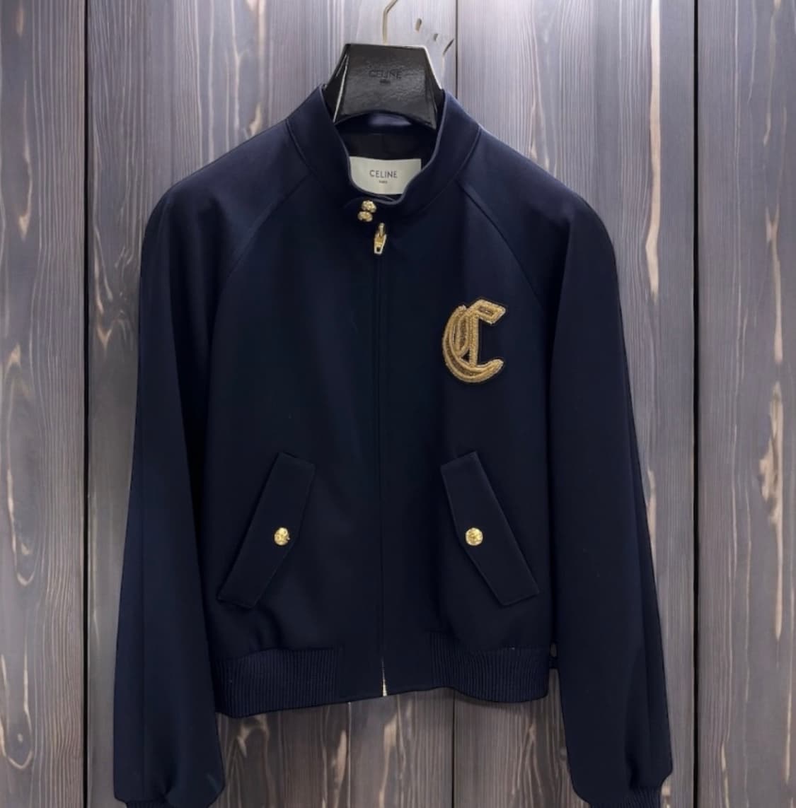 [라이즈 원빈님 착용] 셀린느 25ss 클래식 로고 블루종 자켓 상품이미지7