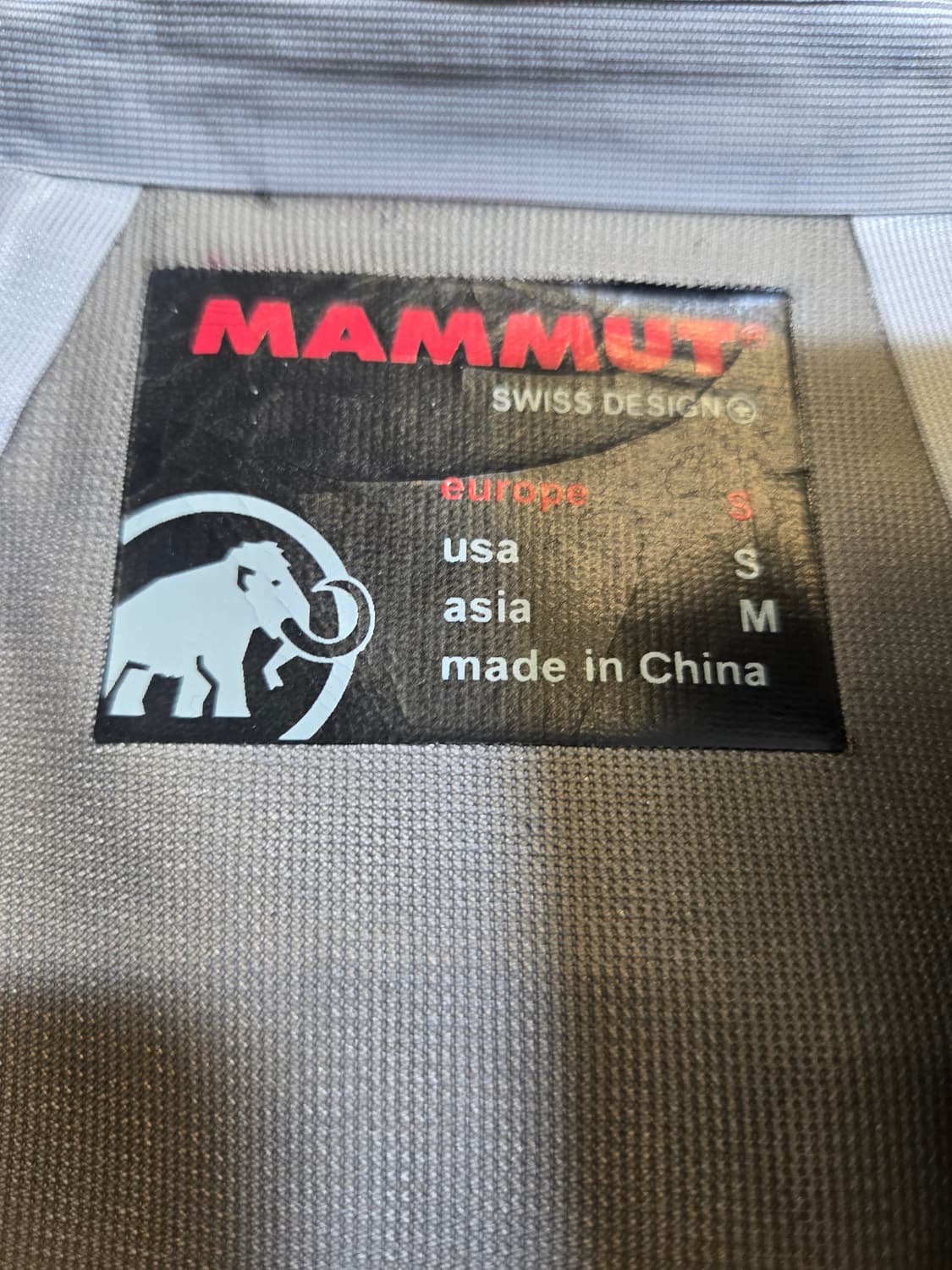 마무트 블랙/레드  고어택스 프로 후드 자켓 상품이미지7