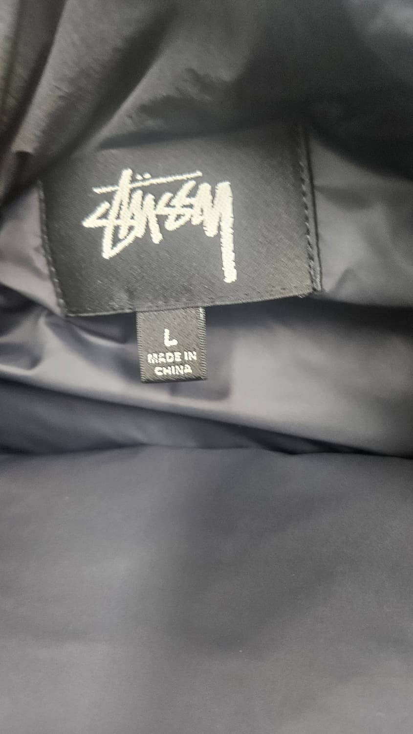 스투시 패딩 L[크림기준 65만원정도] 상품이미지3