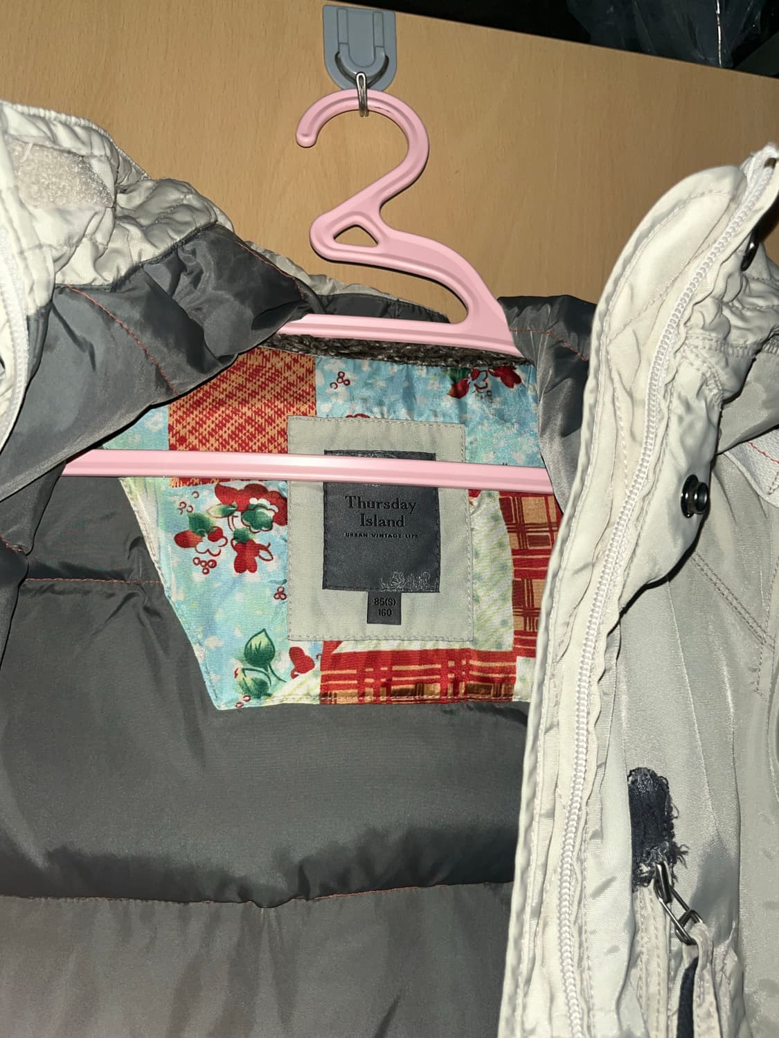 써스데이아일랜드 패치 패딩 점퍼 상품이미지5