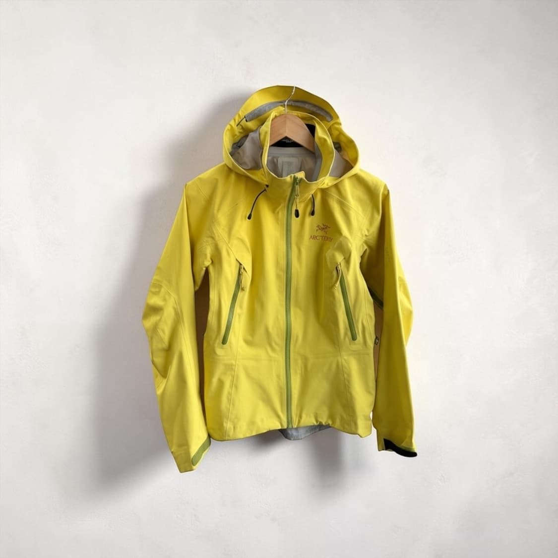 S/ 아크테릭스 베타 AR 고어텍스 쉘 자켓 상품이미지1