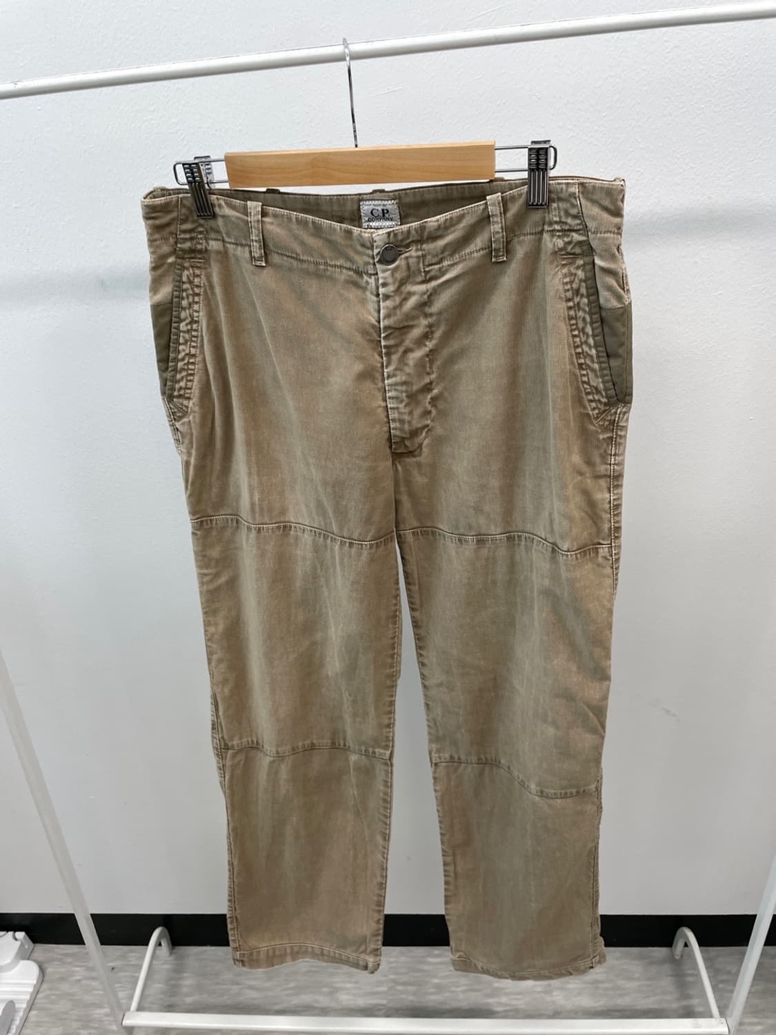 32-33) cp컴퍼니 워크팬츠 상품이미지1