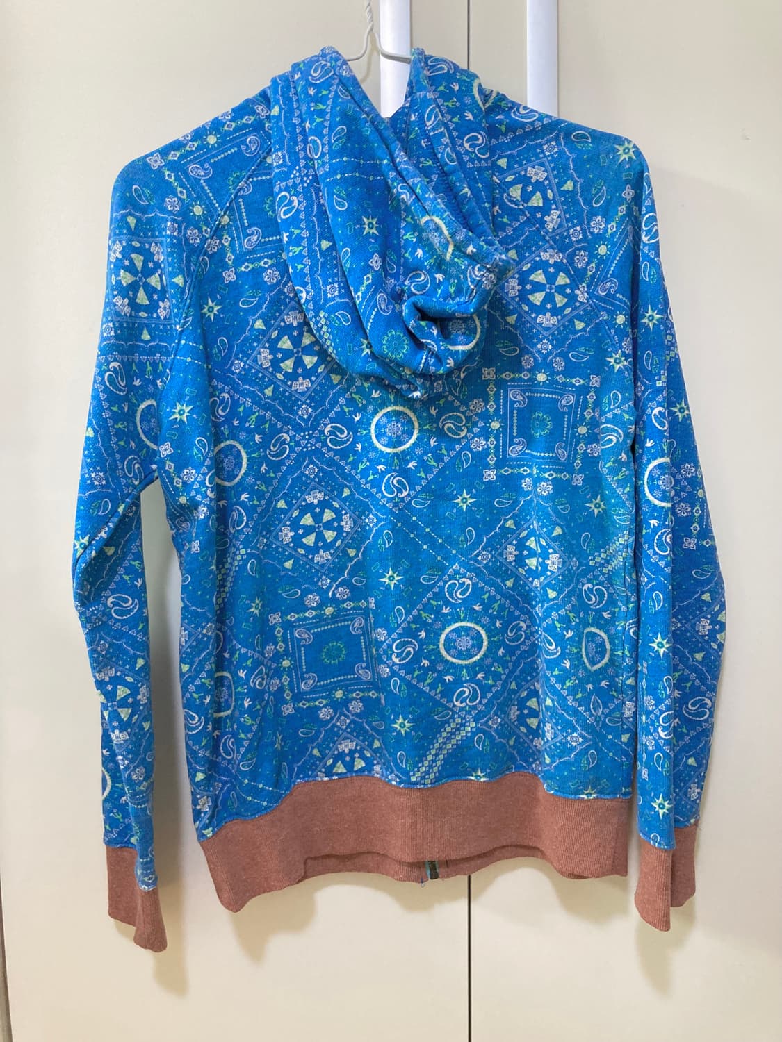 티티카카 페이즐리 후드집업 상품이미지3