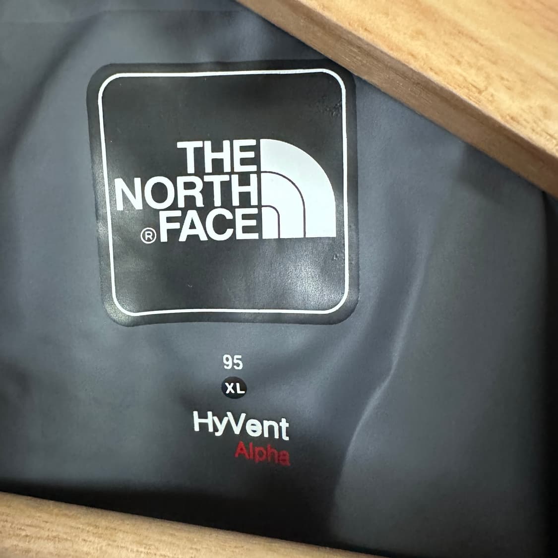 노스페이스 여성 하이벤트 알파 바람막이 상품이미지3