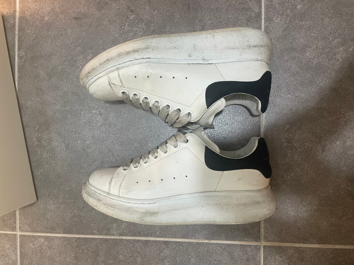 알렉산더맥퀸 오버솔 스니커즈 상품이미지3