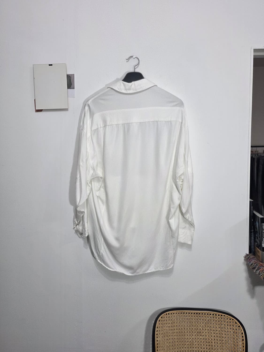 JULIUS 23 spring Graphic Oversized Shirt 상품이미지2