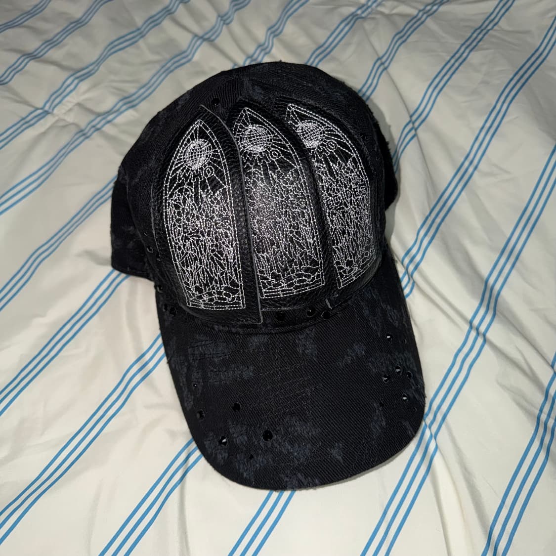 후 디사이즈 워 DARNING 캡(WHO DECIDES WAR) 상품이미지1