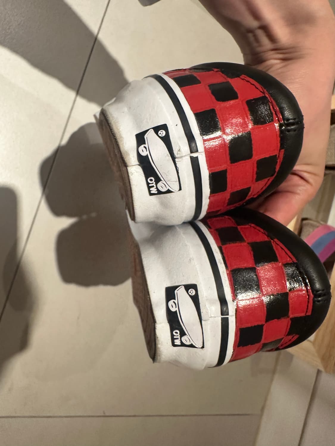 반스 OTW 클래식 슬립온 98 비브람 레더 레드체커보드 275사이즈 상품이미지5