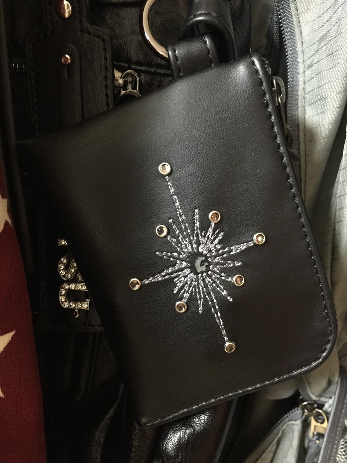 데프가먼츠 지갑 블랙 (NEEDLE STONE) 상품이미지2