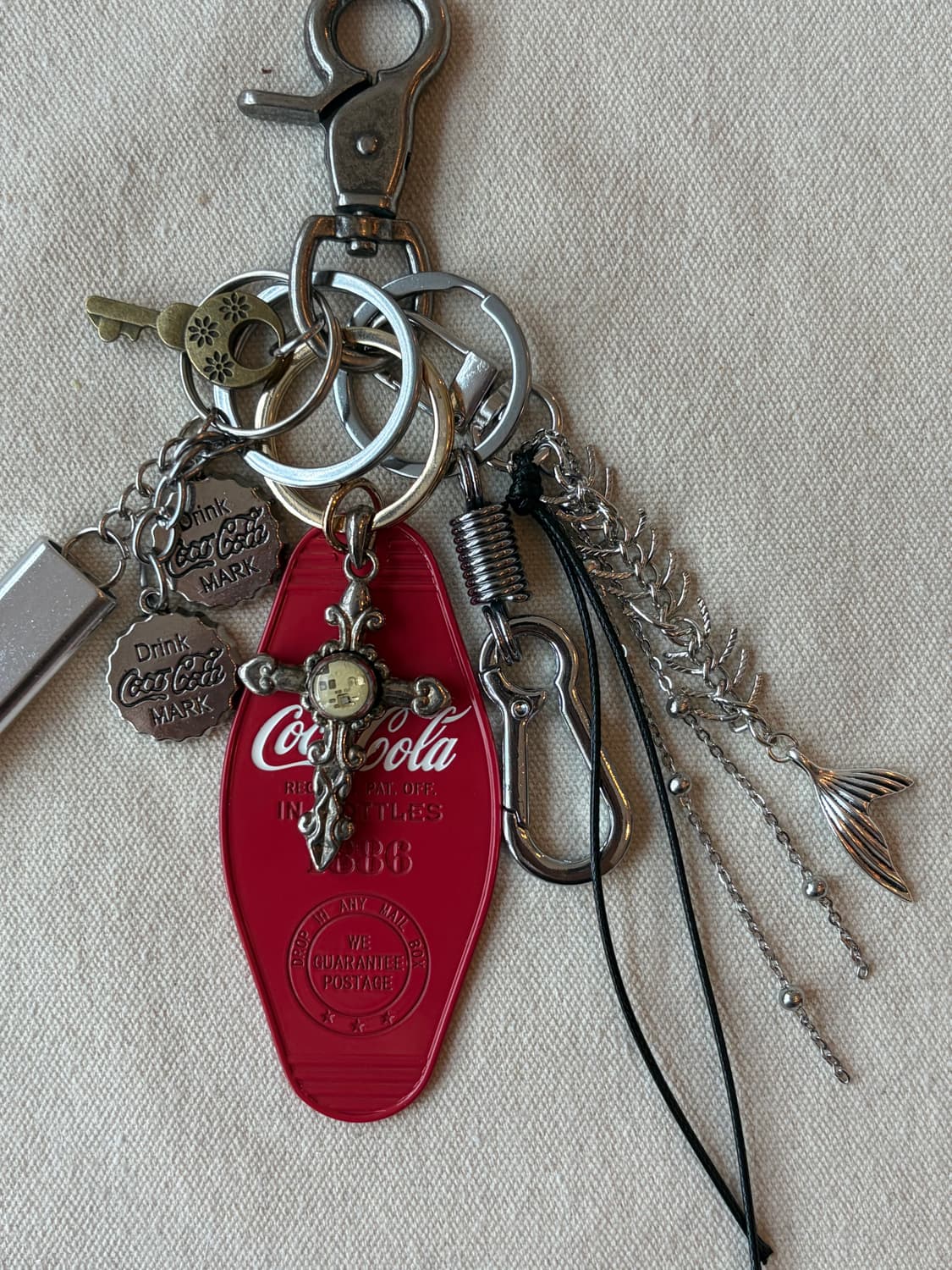 빈티지 코카콜라 감성 키링 세트 (십자가+체인 디테일) 상품이미지2