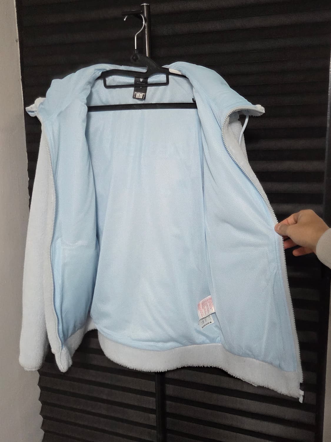 [데상트] 마세라티 플리스 후드집업 판매합니다. 상품이미지5