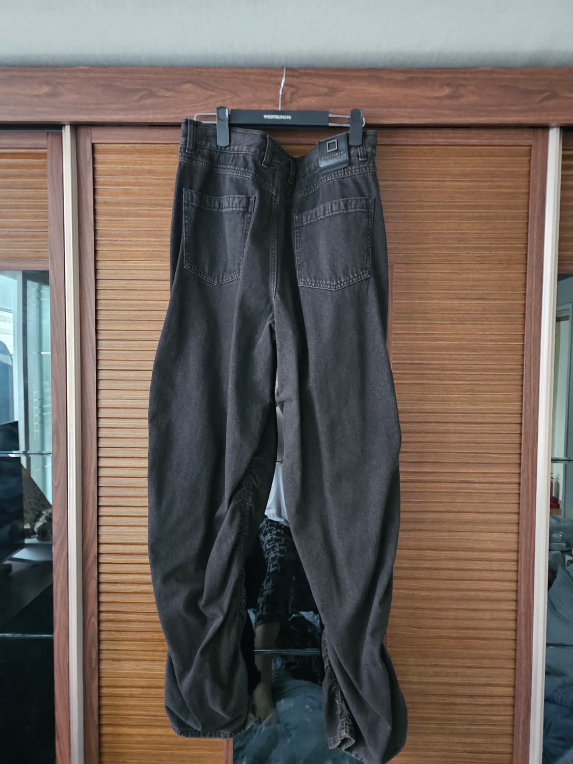 우영미 셔링 데님 블랙 48 상품이미지2