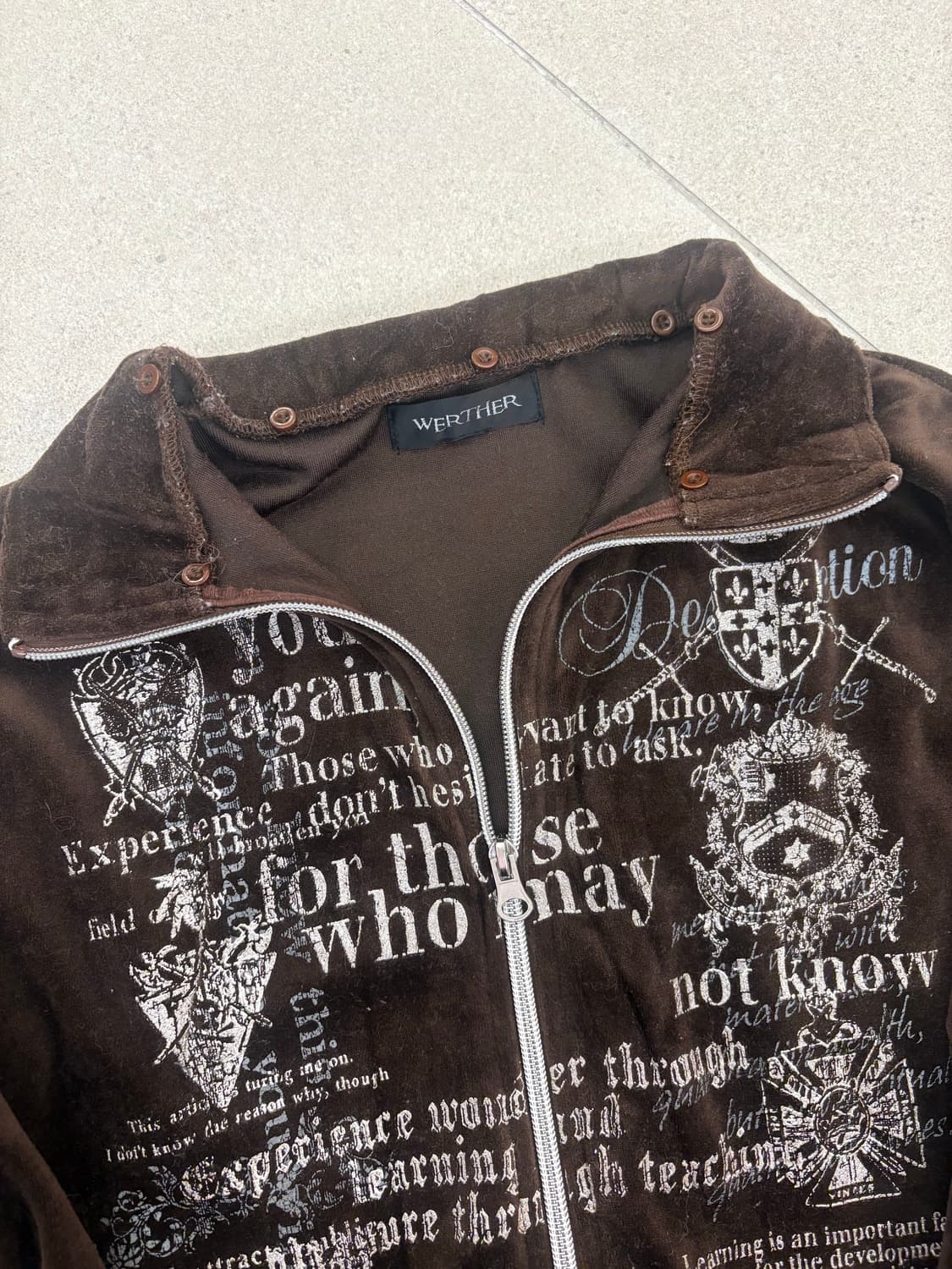 브라운 벨벳 프린팅 집업 상품이미지2