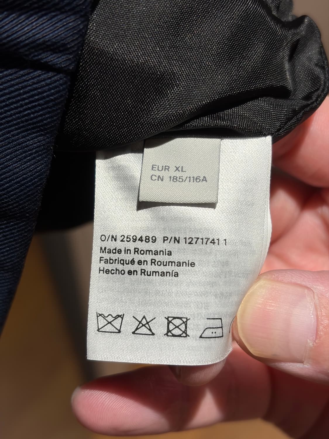 COS 코스 컬렉션 라인 네이비 하이넥 크롭 블루종XL (급처) 상품이미지4