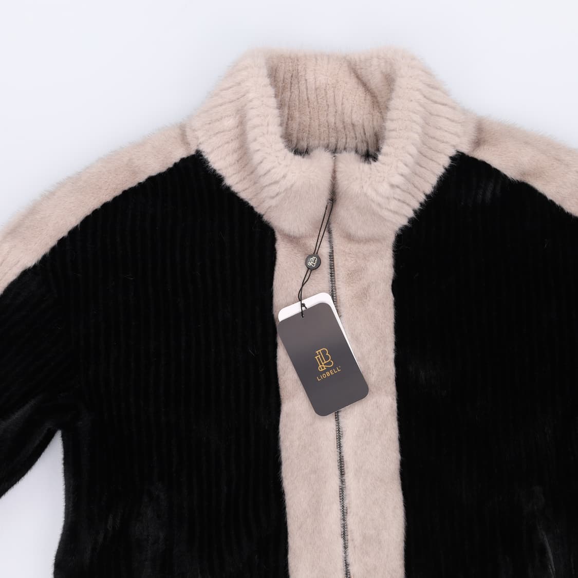 [66] 새상품 리오벨 리버시블 페이크퍼 자켓 0105J 상품이미지3