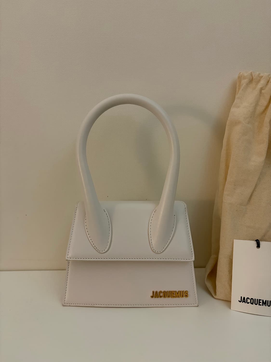 자크뮈스 르 치키토 모옌 화이트 상품이미지2