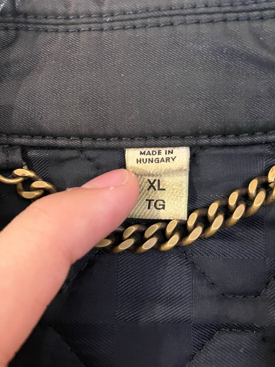 버버리 양가죽 퀼팅 봄버자켓 블랙 상품이미지6