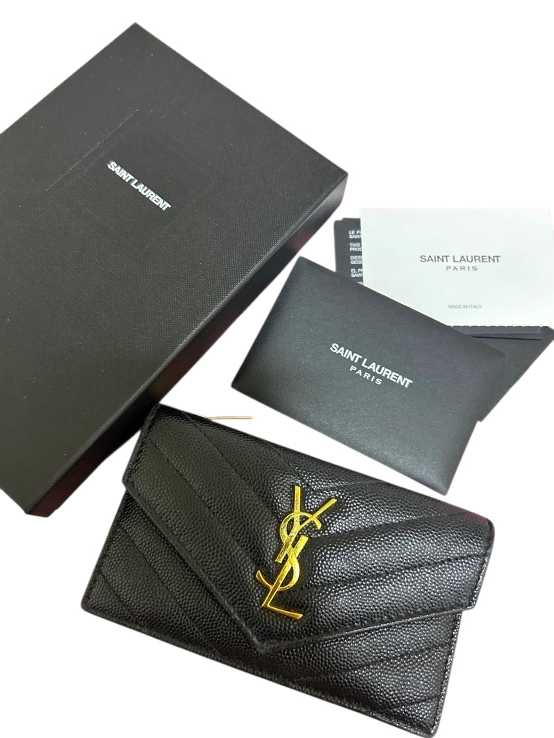 생로랑 마틀라세 블랙 금장 카드지갑 풀박스 팝니다 상품이미지1