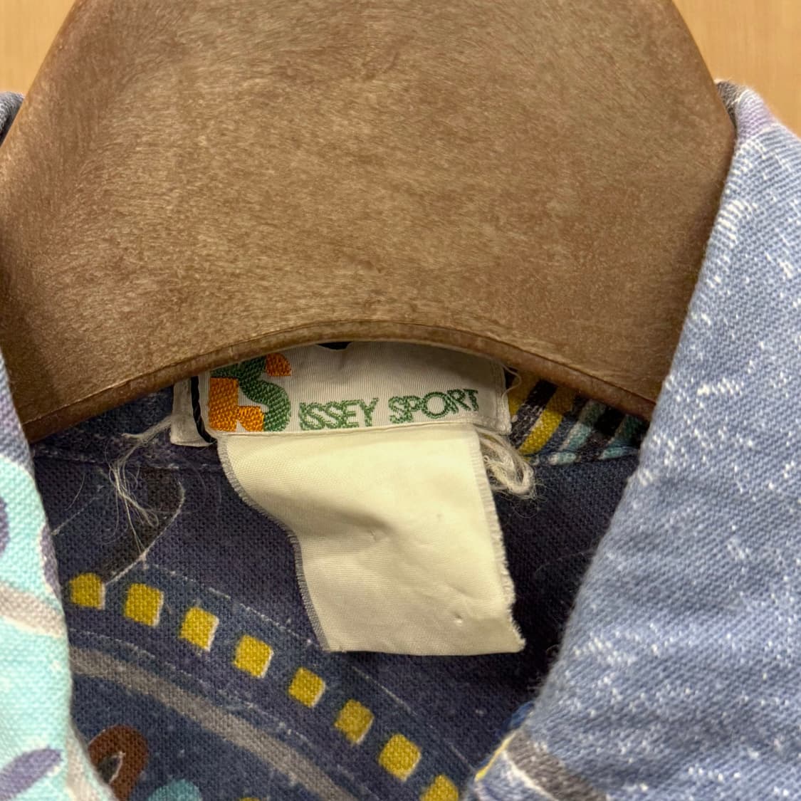 이세이미야케 이세이 스포츠 셔츠 빈티지 패턴 유니크 디자인 디테일 블루 상품이미지7