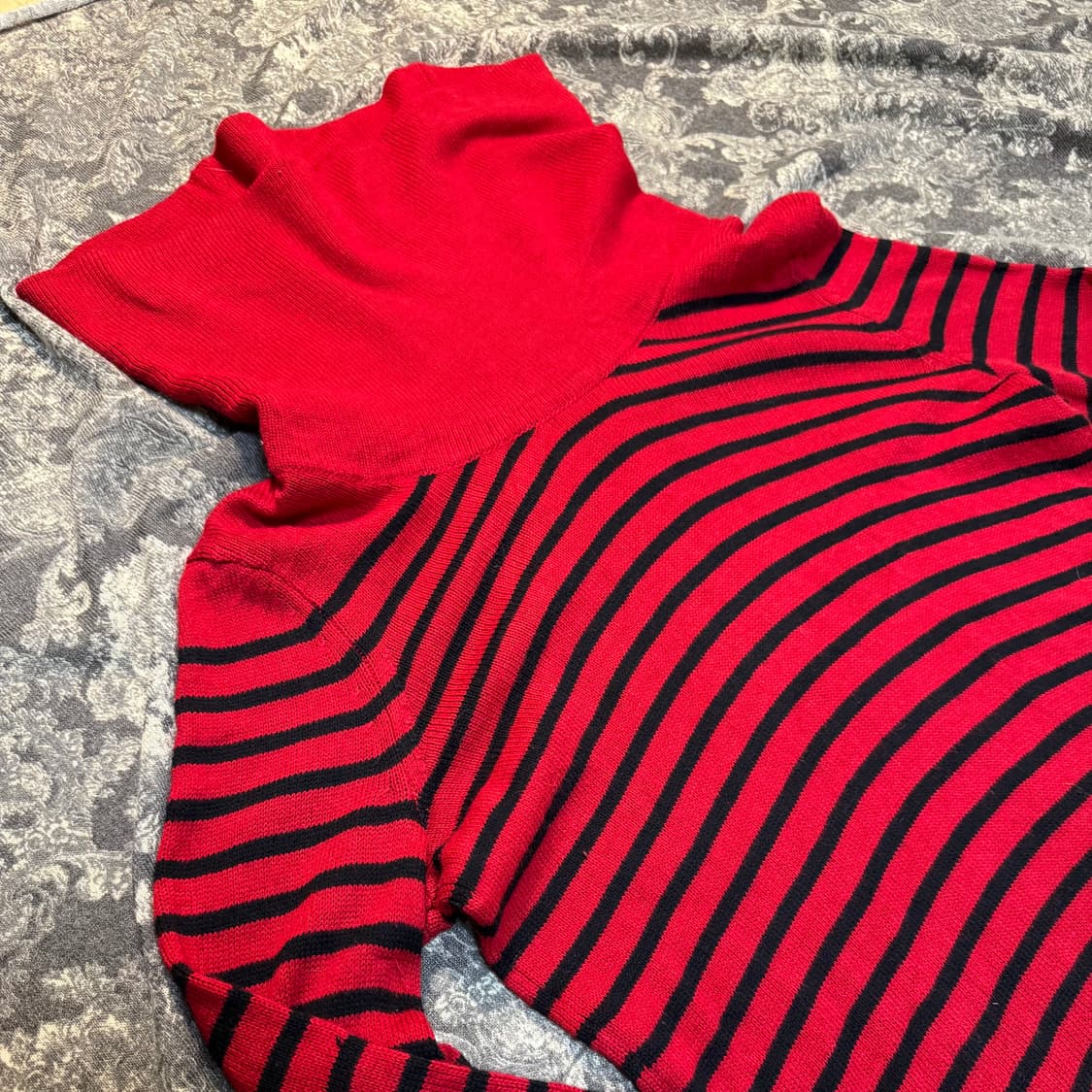 loose-neck striped turtleneck knit 상품이미지5
