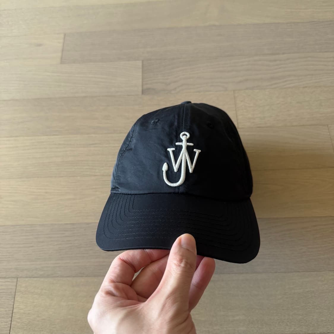 JW앤더슨 볼캡 상품이미지2