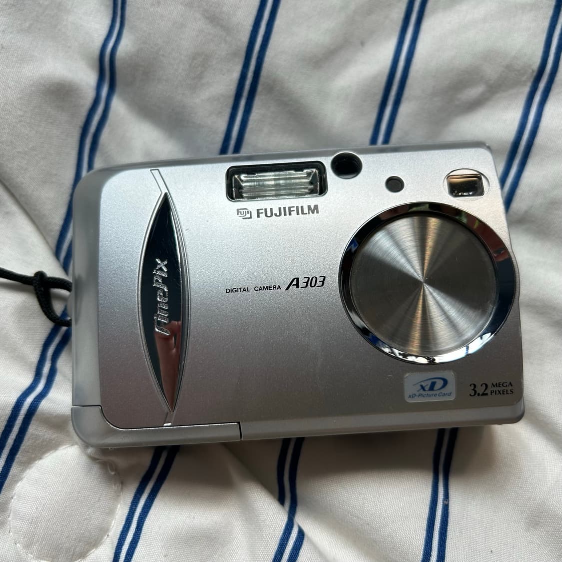 후지필름 FinePix A303 디지털 카메라 풀박스  (XD포함) 상품이미지2