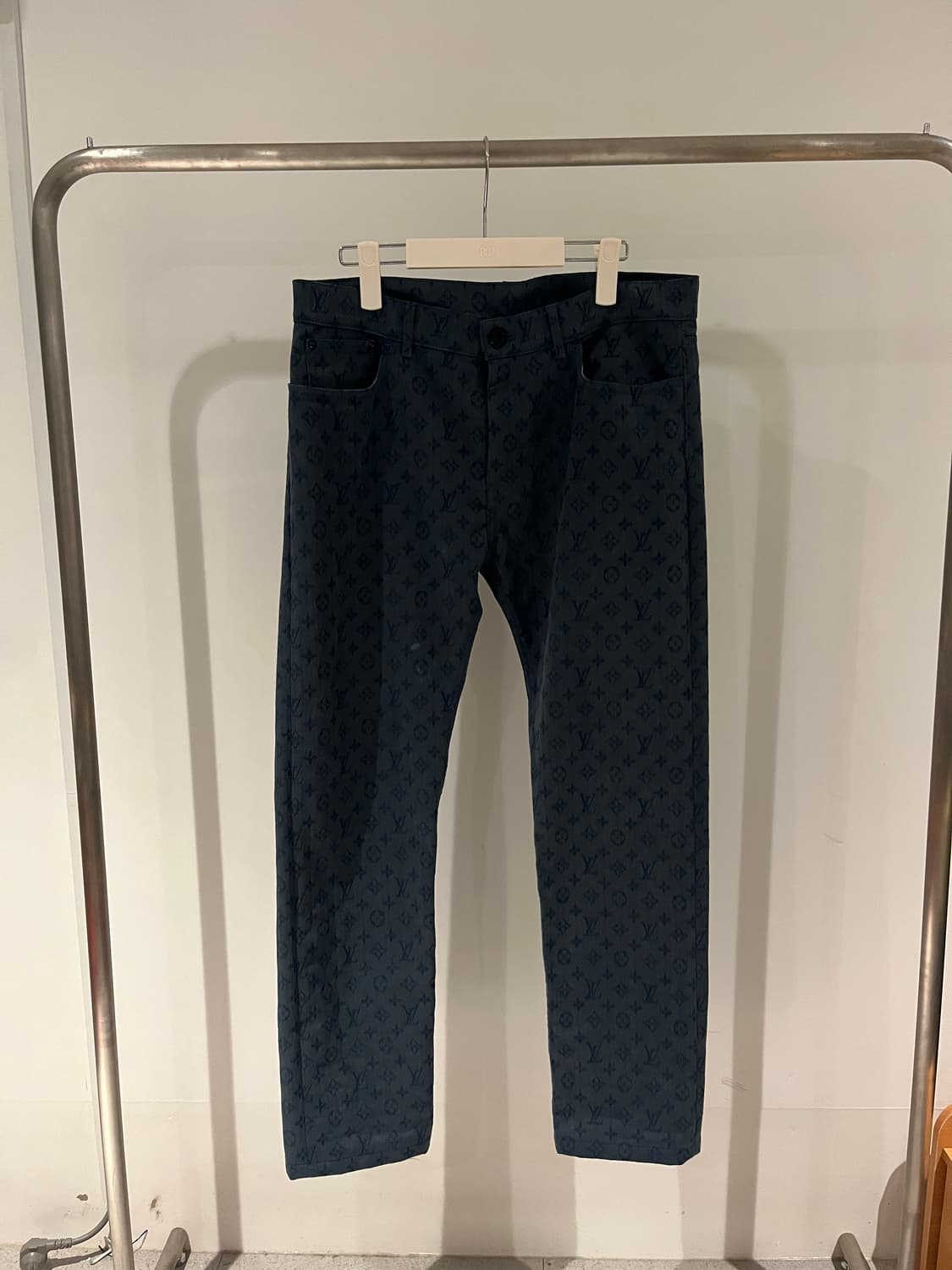 Louis Vuitton Monogram Slim Jeans 상품이미지1