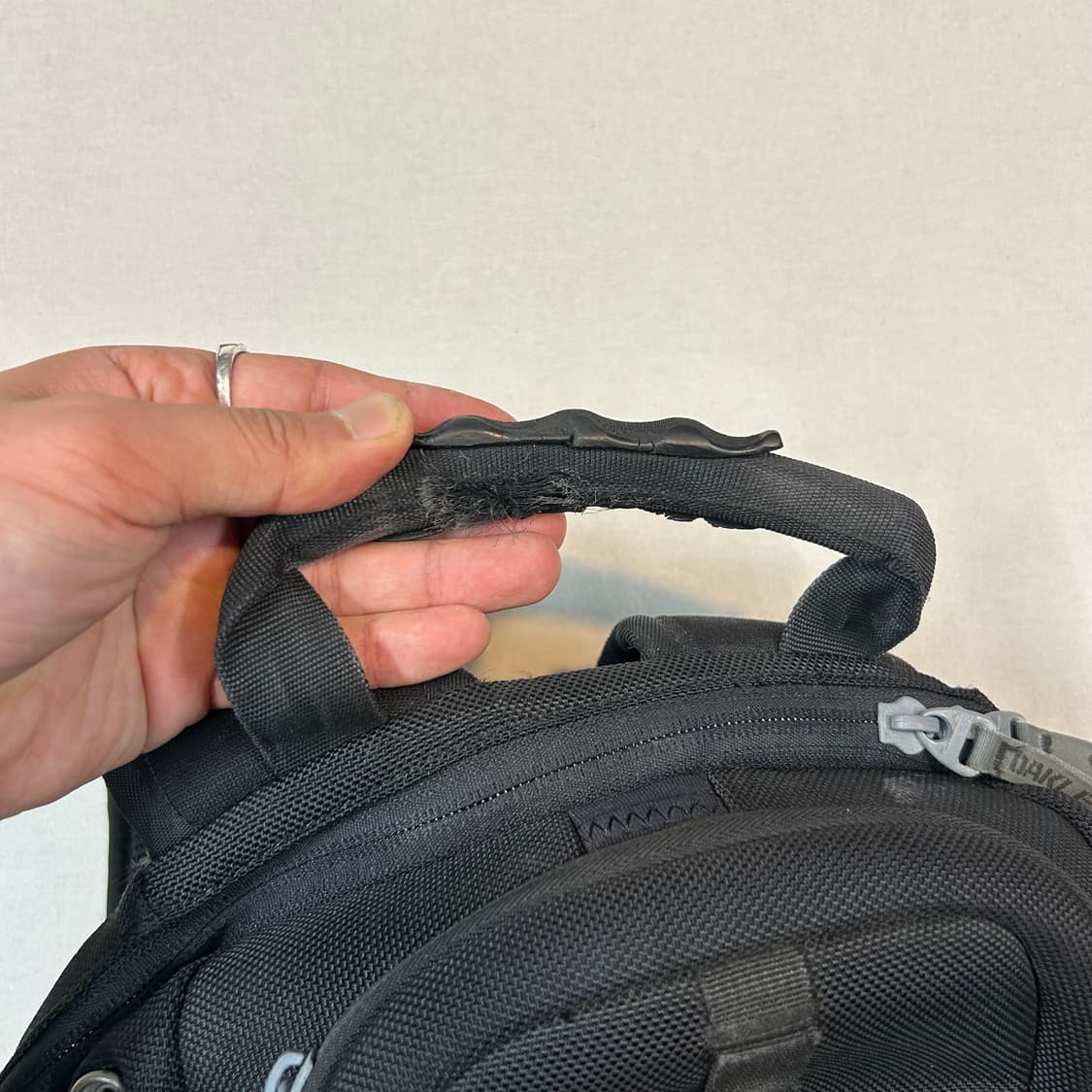 OAKLEY 오클리 아이코닉 멀티 포켓 백팩 상품이미지9