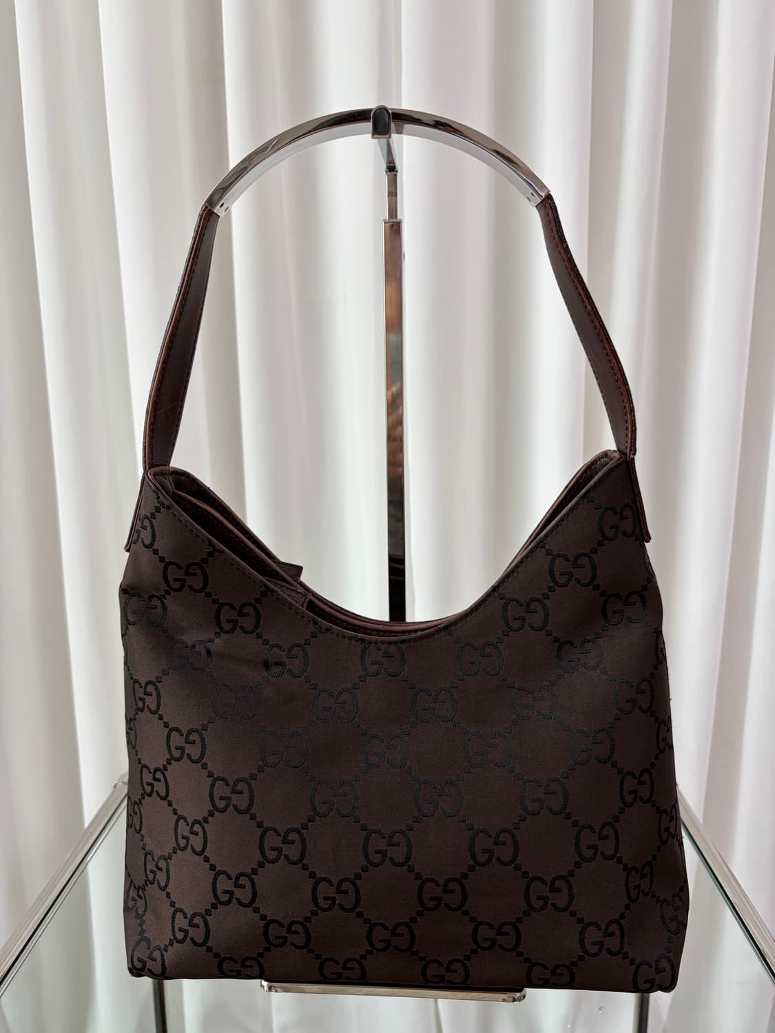 구찌 x 톰포드 GG 스틸 핸들 숄더백 상품이미지3