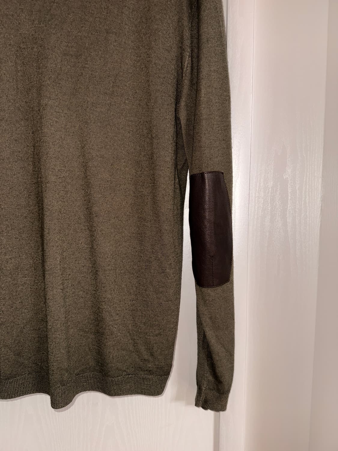 Leather Patch Sweater 상품이미지6