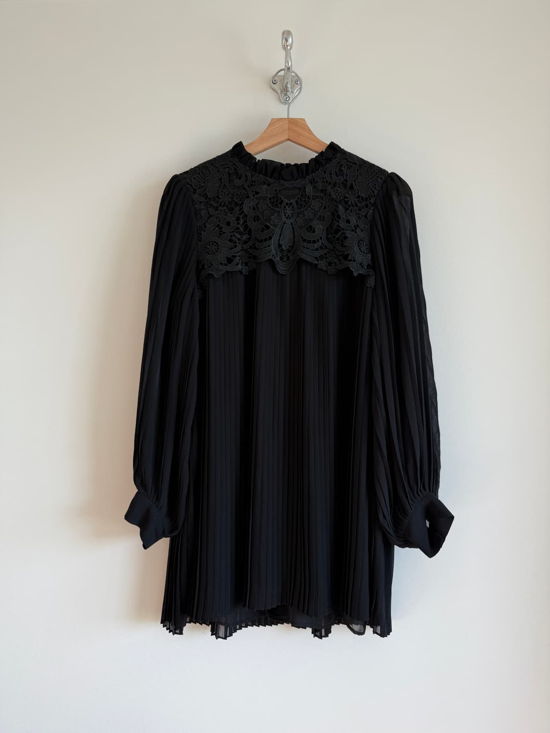 자라(ZARA)우먼 플리츠 원피스 상품이미지1