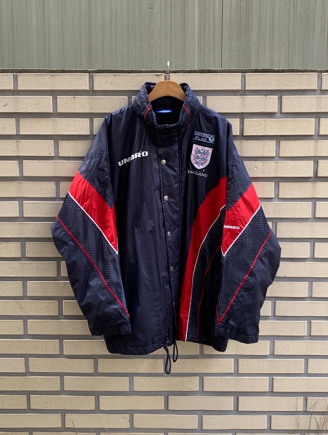 98/99 엄브로 잉글랜드 국가대표팀 벤치 파카 상품이미지1