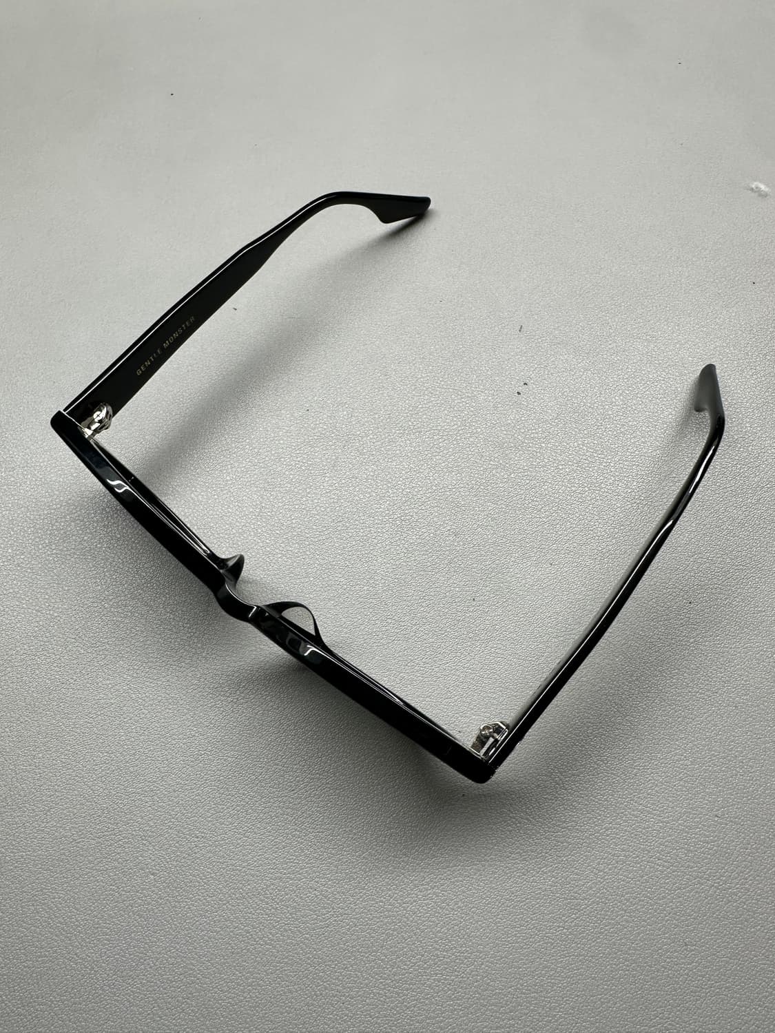 젠틀 몬스터 고스트 01 블랙 상품이미지4