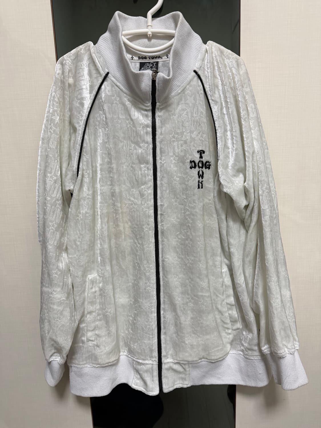 도그타운 벨벳 집업 상품이미지1