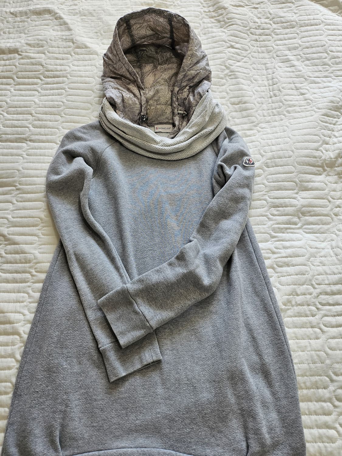 몽클레어 여성 후드 원피스 상품이미지1