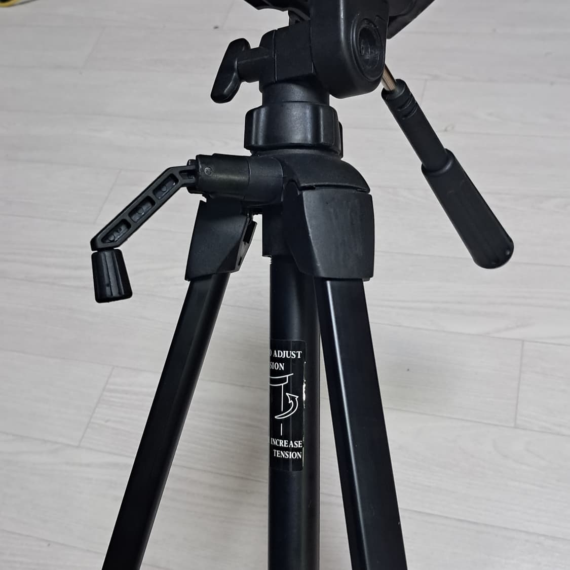 상태 좋은 Aria AA-600E 삼각대 + 가방 상품이미지3