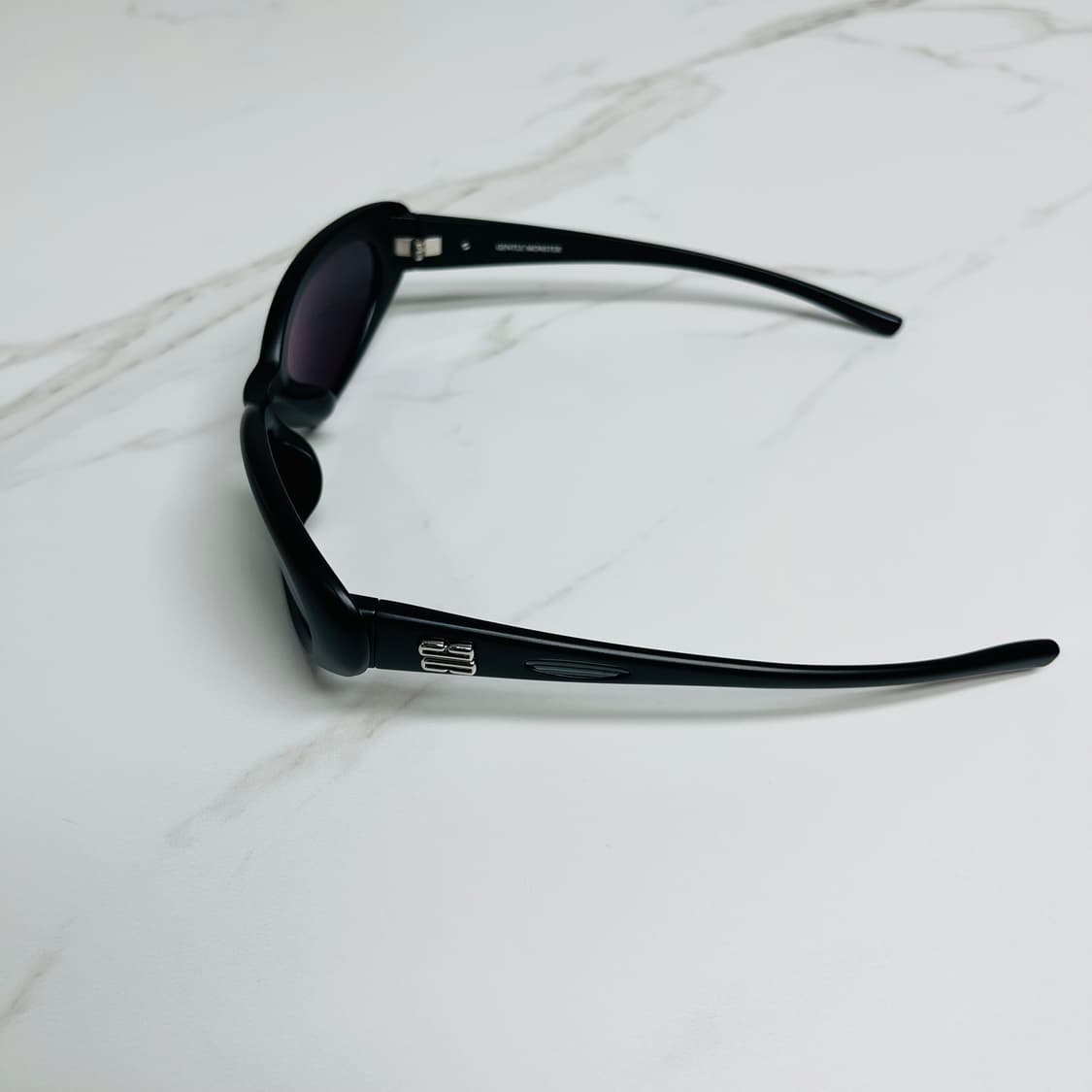 젠틀몬스터 젤라티 01 블랙 상품이미지4