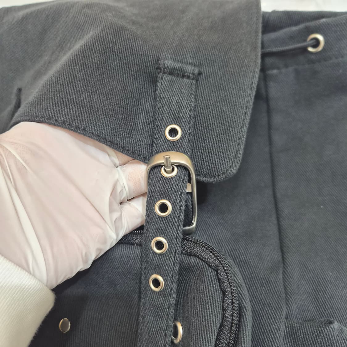 (새상품) 여밈 로우 레이아웃 백팩 (블랙) 상품이미지8