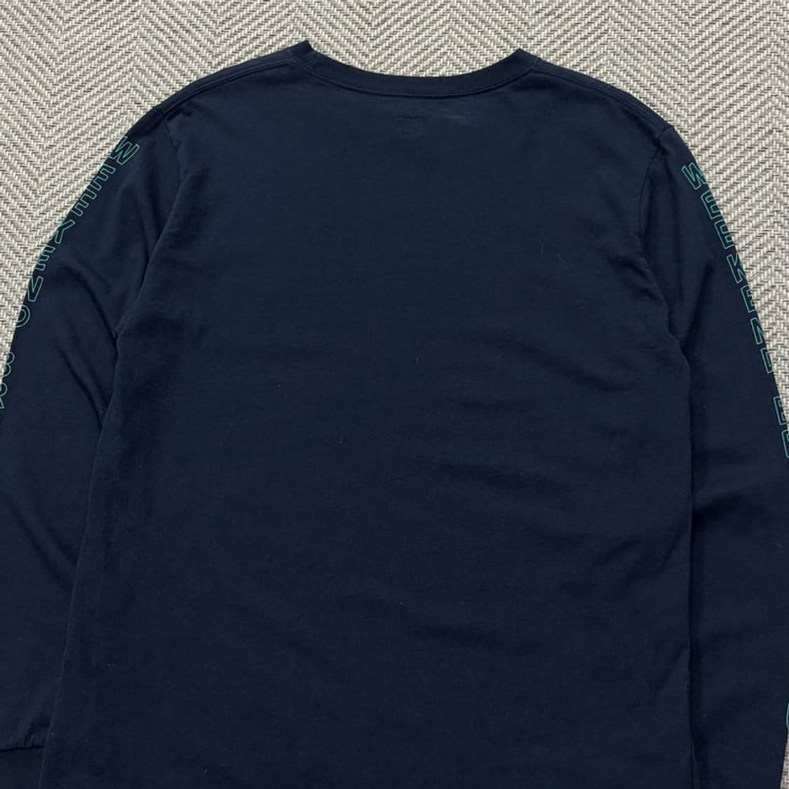 Clip Tab 프린팅 롱슬리브 v2175 상품이미지4