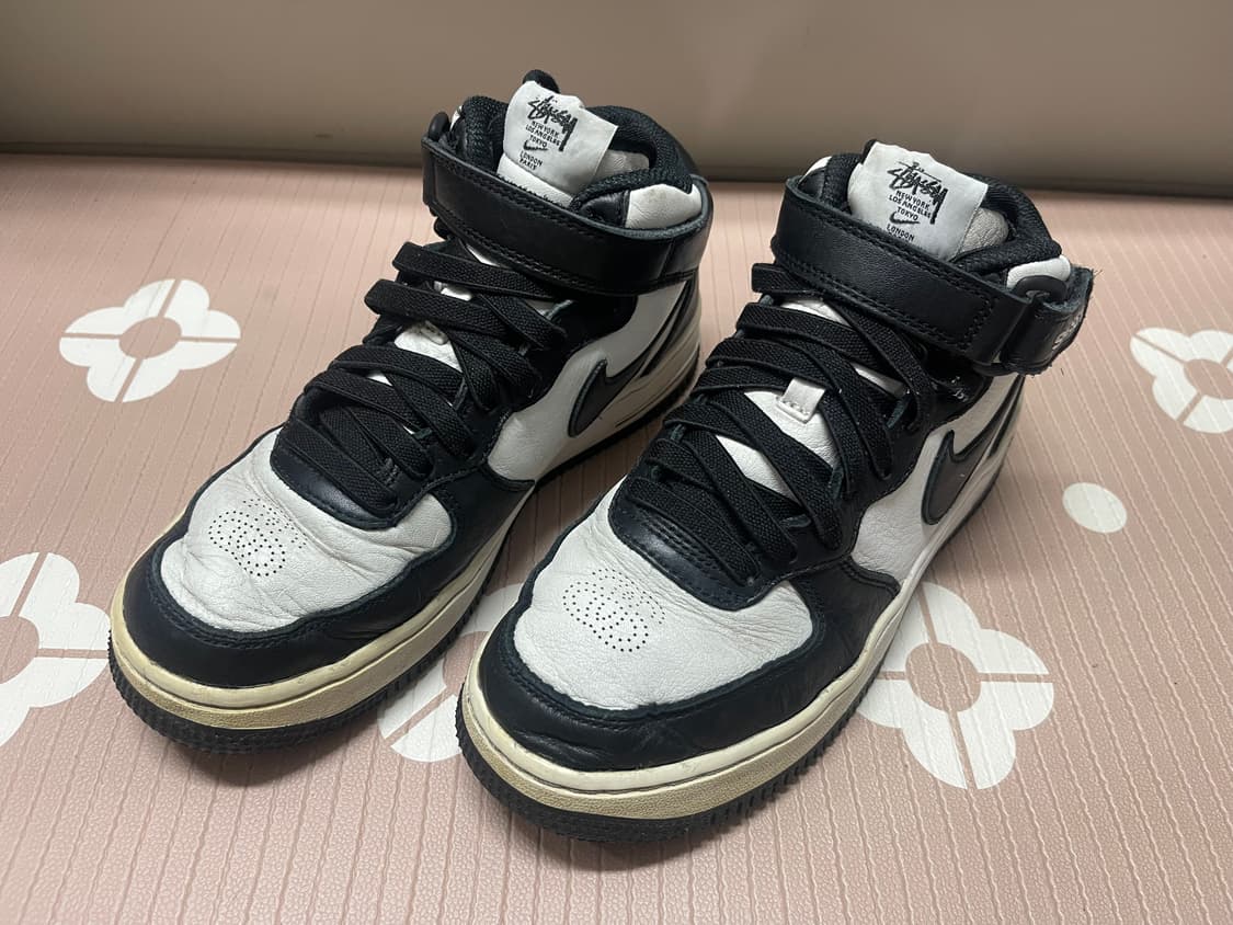 나이키x스투시 에어포스 1 '07 미드 SP 블랙 앤 라이트 본 235 상품이미지2