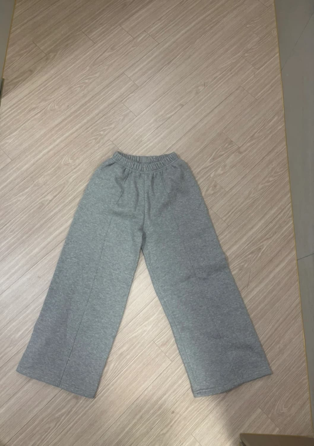 회색 와이드핏 바지 상품이미지3