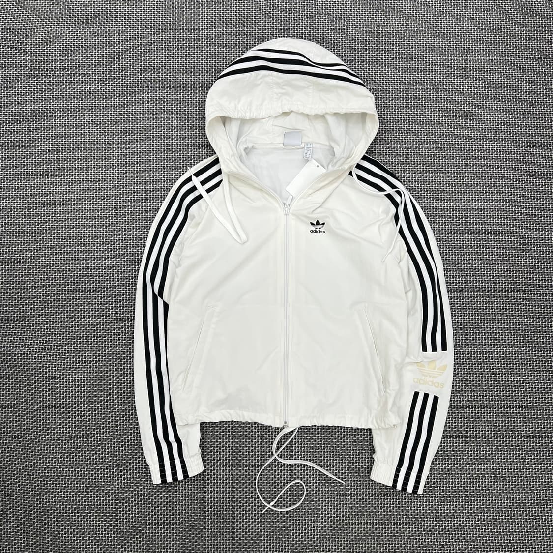 아디다스 화이트 바람막이 상품이미지1