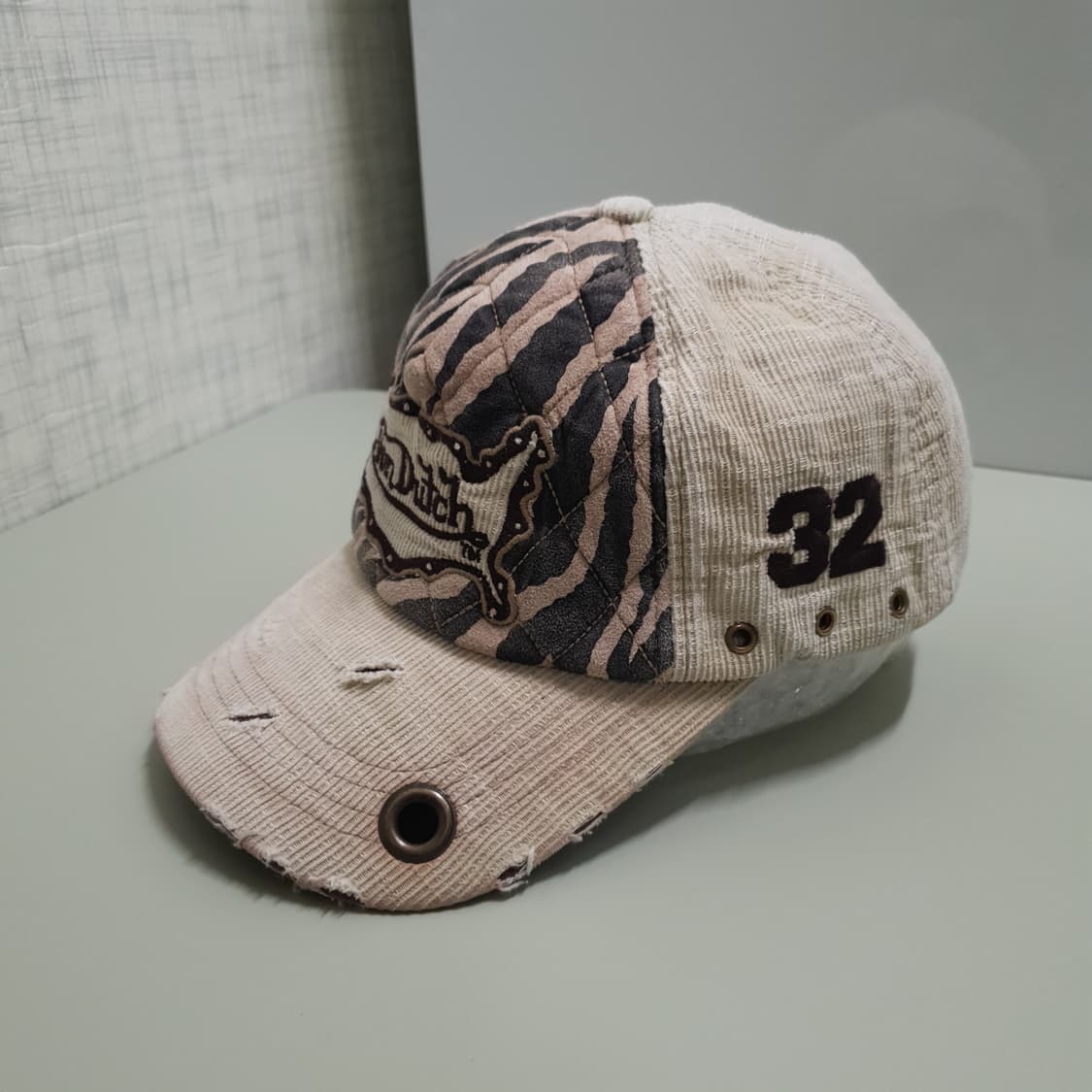 본더치 Y2K 타이거 카모 퀼티드 코듀로이 워싱 데미지 볼캡 희귀 상품이미지2