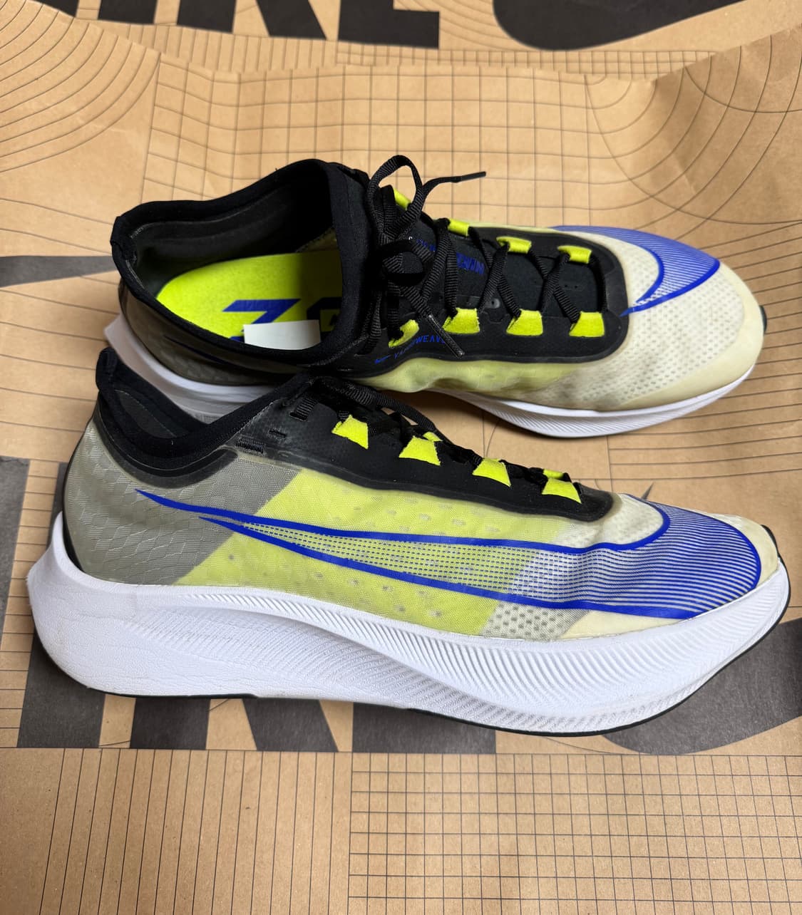 나이키 줌플라이3 런닝화 290 중고 상품이미지2