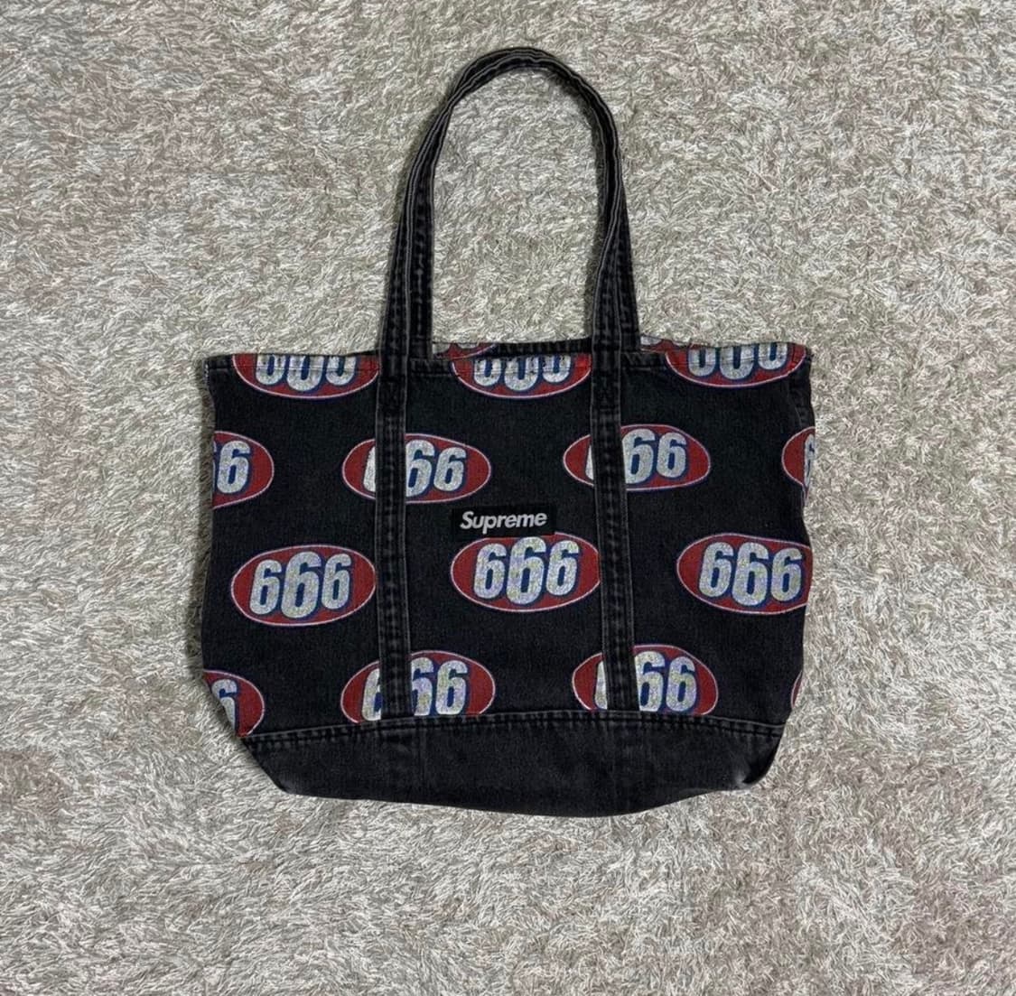 [리오브전포점] 슈프림 666 데님 토트 백 상품이미지1